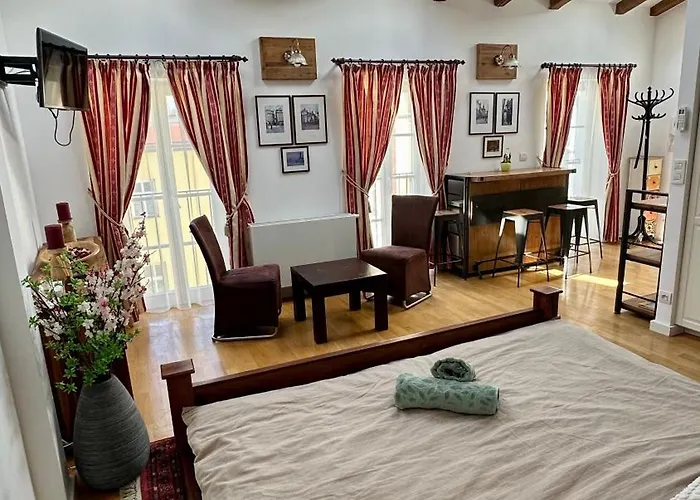 Apartment Old Town City Centre -Soukenicka St.-Quiet-Cosy