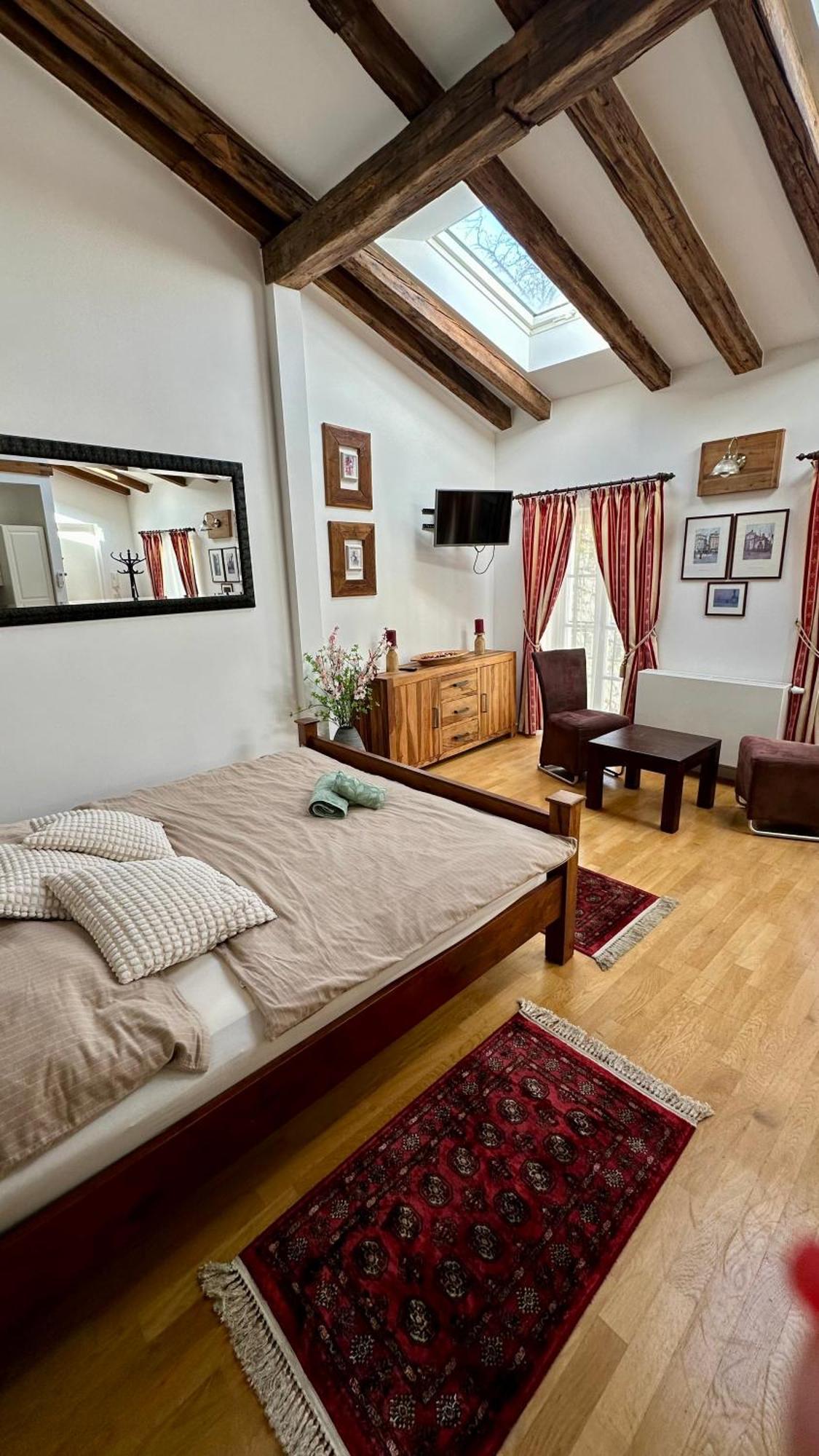 Old Town Centre -soukenicka St.-quiet-cosy דירה